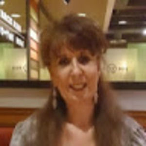 Meet your Posher, Kandi